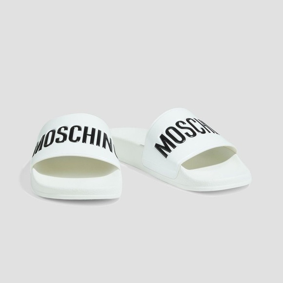 FINAL DROP / SALE!!! Moschino logo rubber slides NWB - Picture 1 of 9